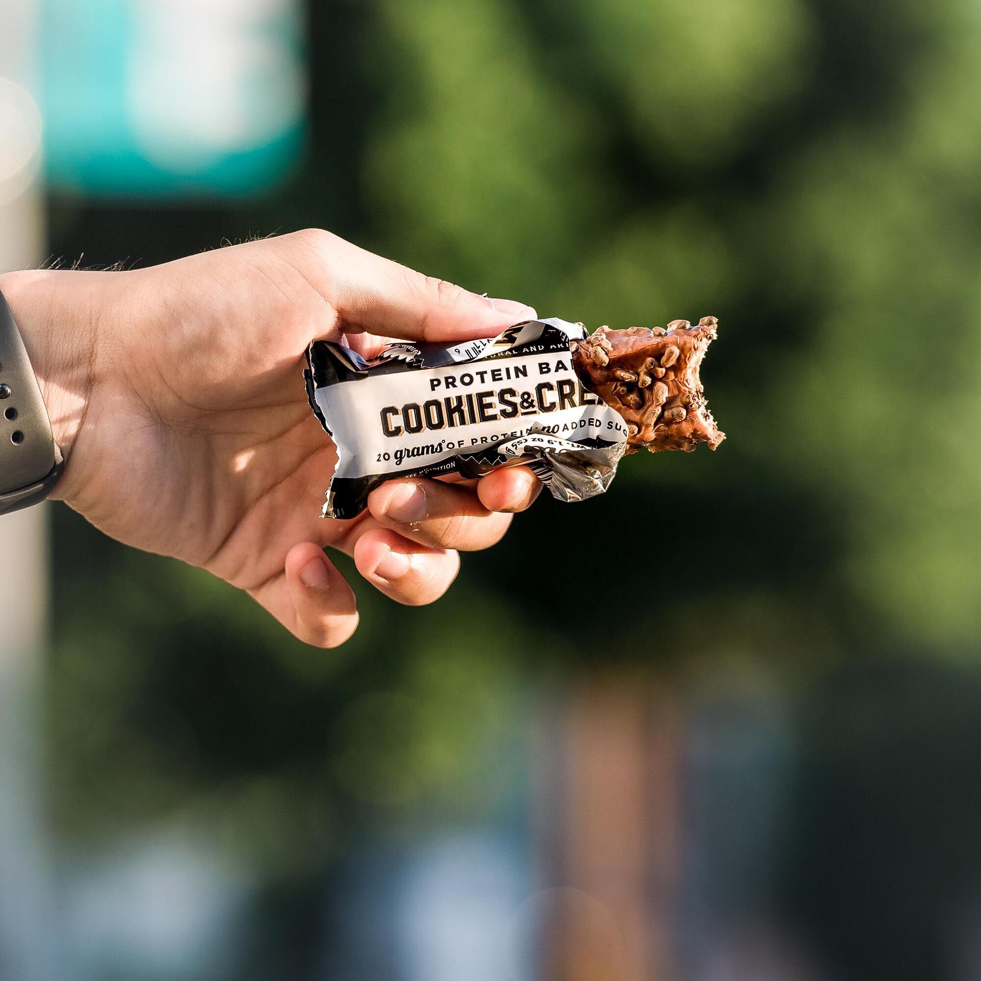 Protein Bar - Cookies &amp; Cream (12 Bars) Cookies &amp; Cream | GNC